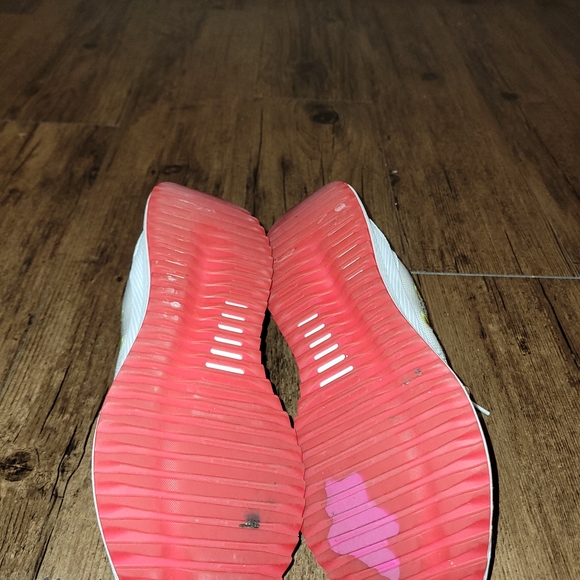 Big League Chew New Balance Women's size 10 - Picture 2 of 2